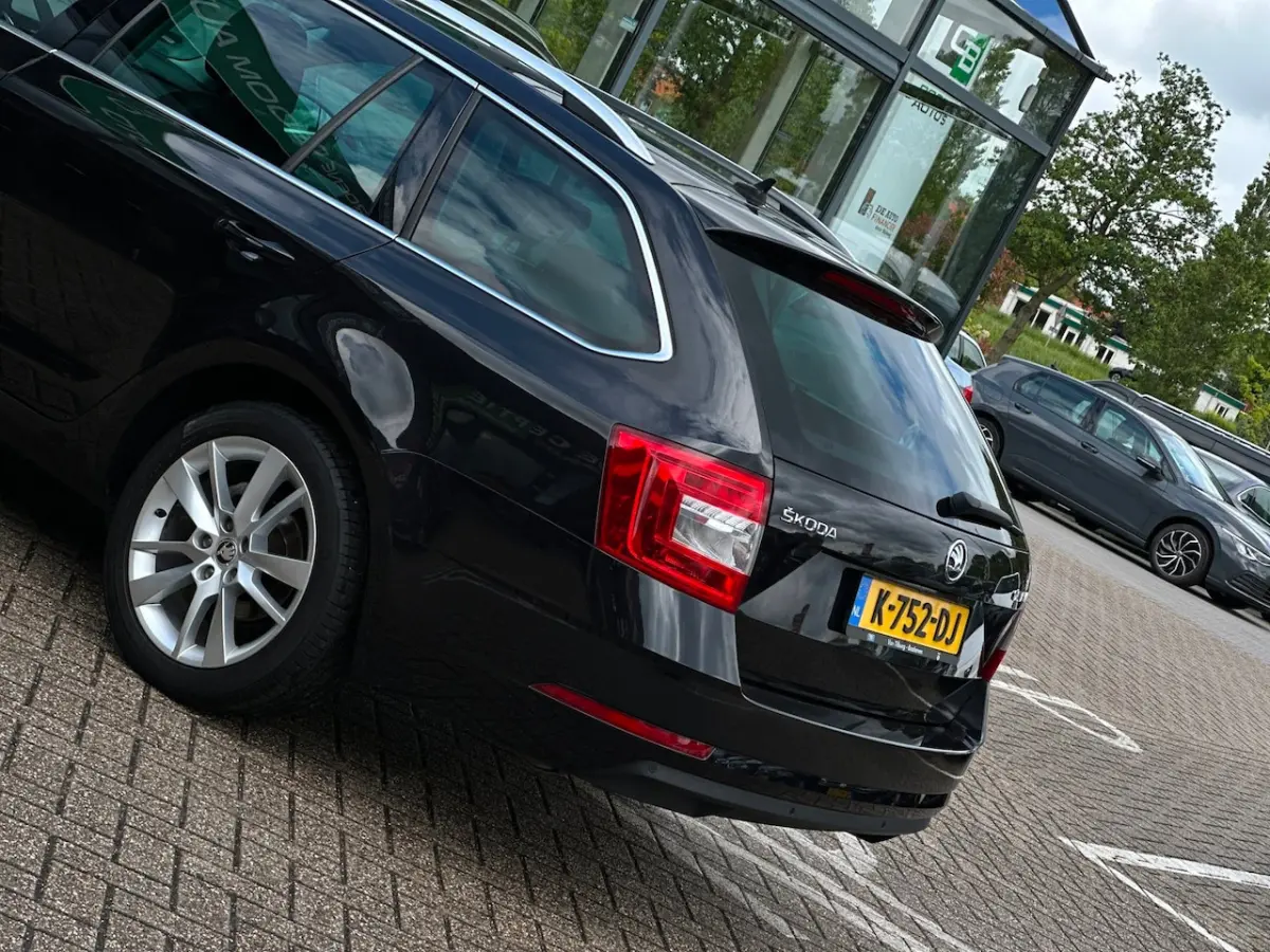1.5 TSI Greentech Business Edition/1STE EIG/CARPLAY/NAVI/NL-AUTO NAP