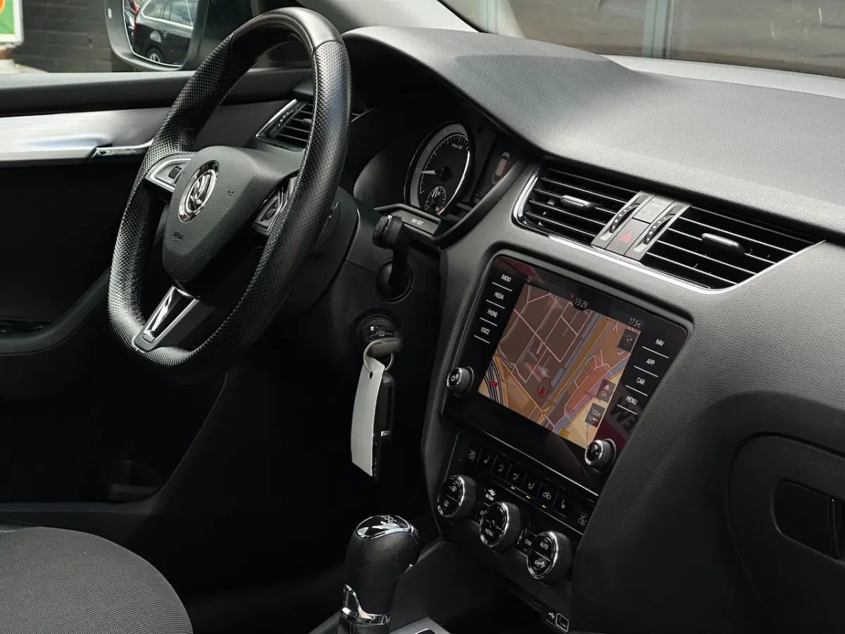 1.5 TSI Greentech Business Edition/1STE EIG/CARPLAY/NAVI/NL-AUTO NAP