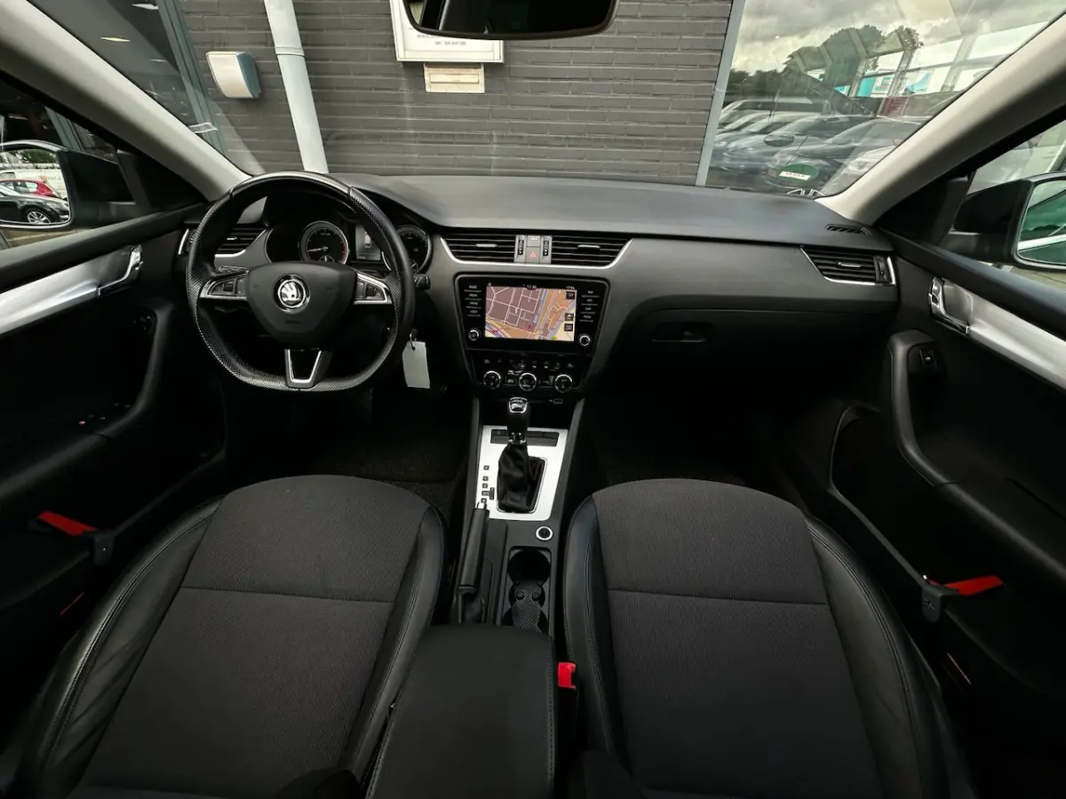 1.5 TSI Greentech Business Edition/1STE EIG/CARPLAY/NAVI/NL-AUTO NAP