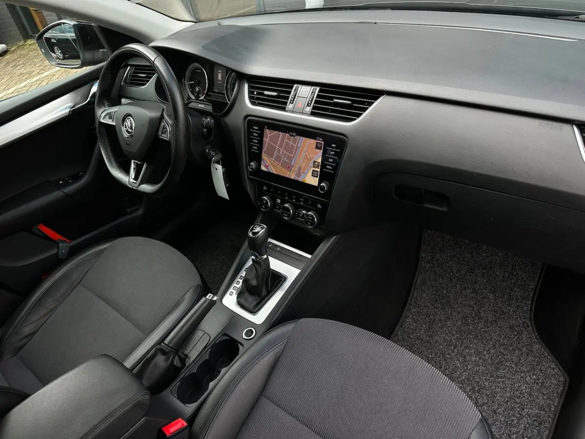 1.5 TSI Greentech Business Edition/1STE EIG/CARPLAY/NAVI/NL-AUTO NAP