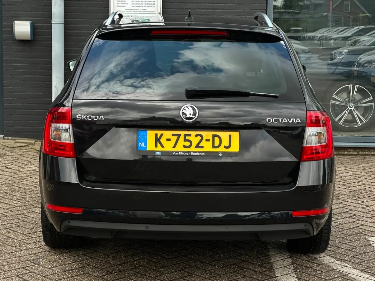 1.5 TSI Greentech Business Edition/1STE EIG/CARPLAY/NAVI/NL-AUTO NAP
