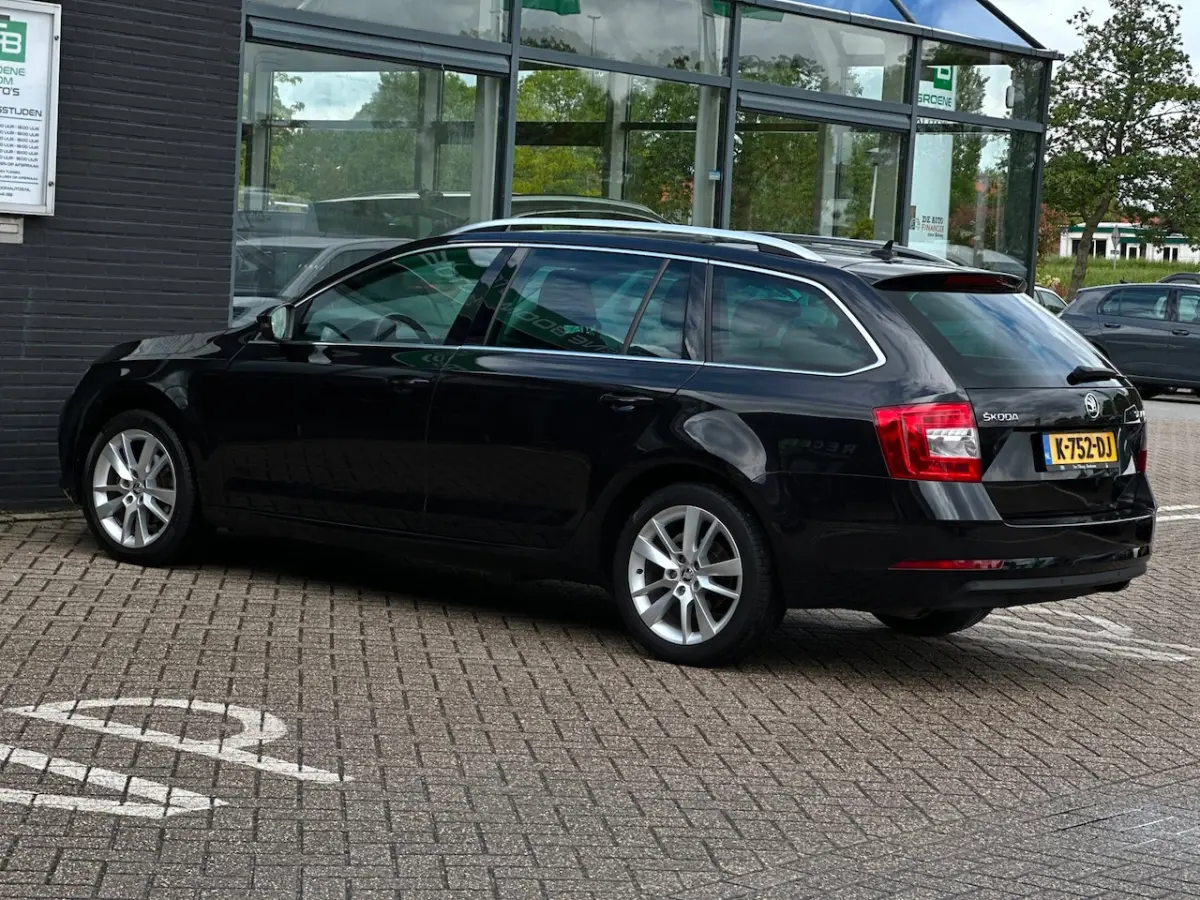 1.5 TSI Greentech Business Edition/1STE EIG/CARPLAY/NAVI/NL-AUTO NAP