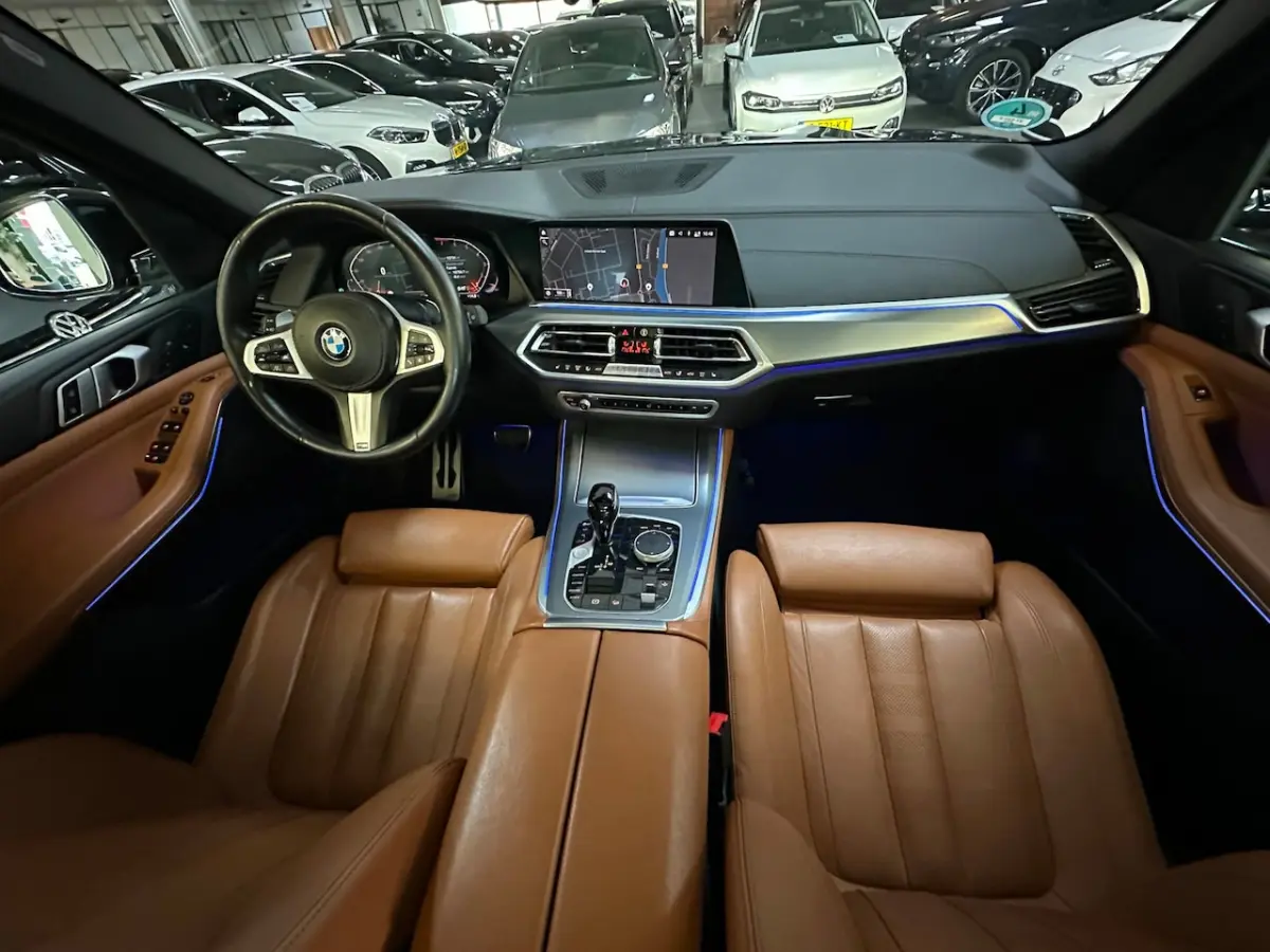 XDrive40i High Executive/PANO/CAMERA/M-PAKKET/NL-AUTO NAP