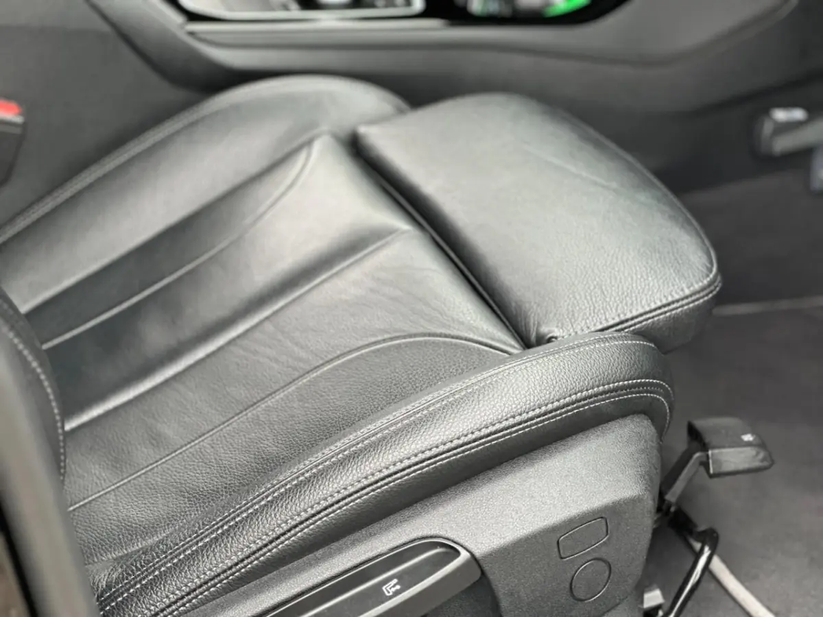 118i Business Edition Plus/CAMERA/APP-CONNECT/LEDER/NL-AUTO NAP