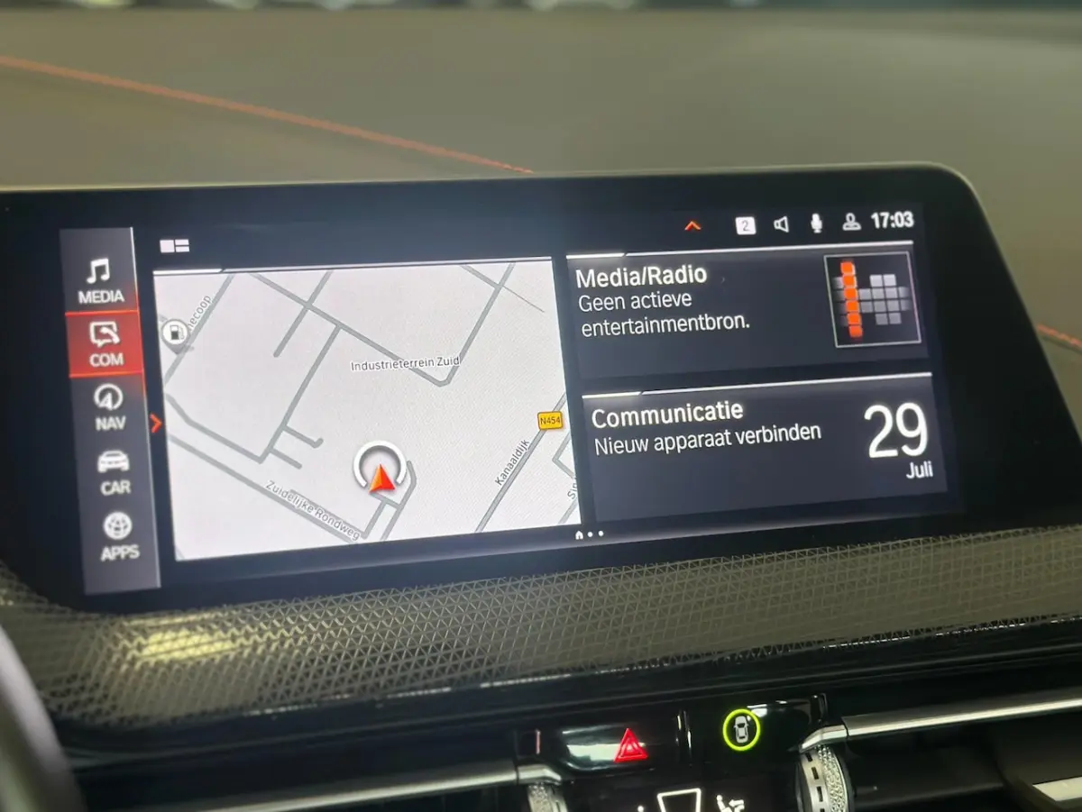118i Executive Edition/1STE EIG/NAVI/CARPLAY/LED/NL AUTO NAP