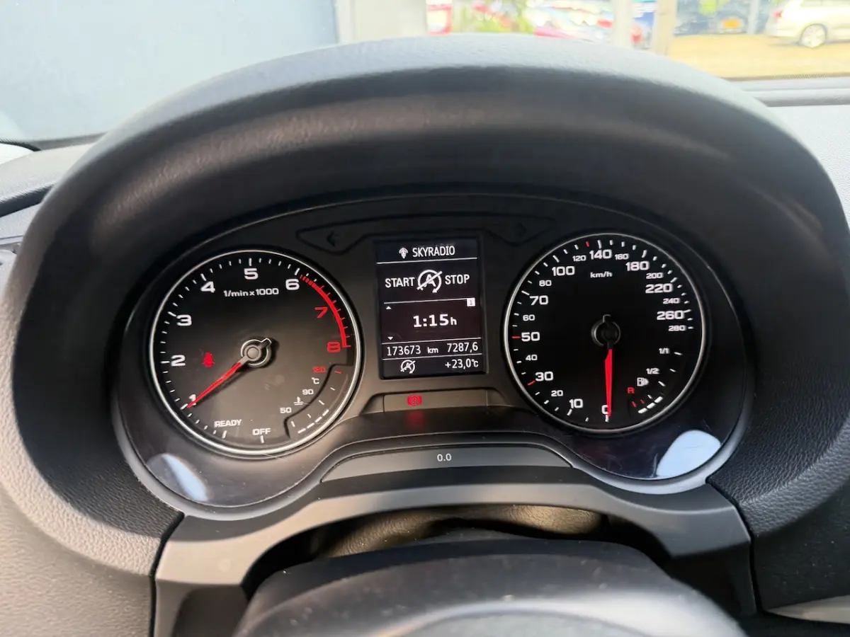 1.0 TFSI Design Pro Line Bj 2017 Navi, Cruise, Clima, Camera 116PK Dealer onderhouden
