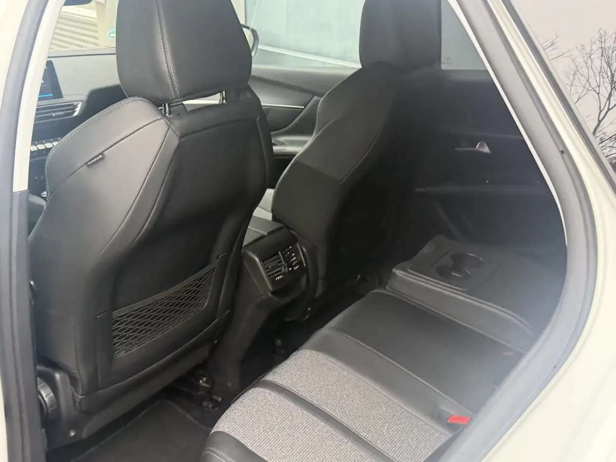 1.2 PureTech Crossway Automaat Bj 2020 Navi, 18Inch, Clima, Cruise Hoge Zit