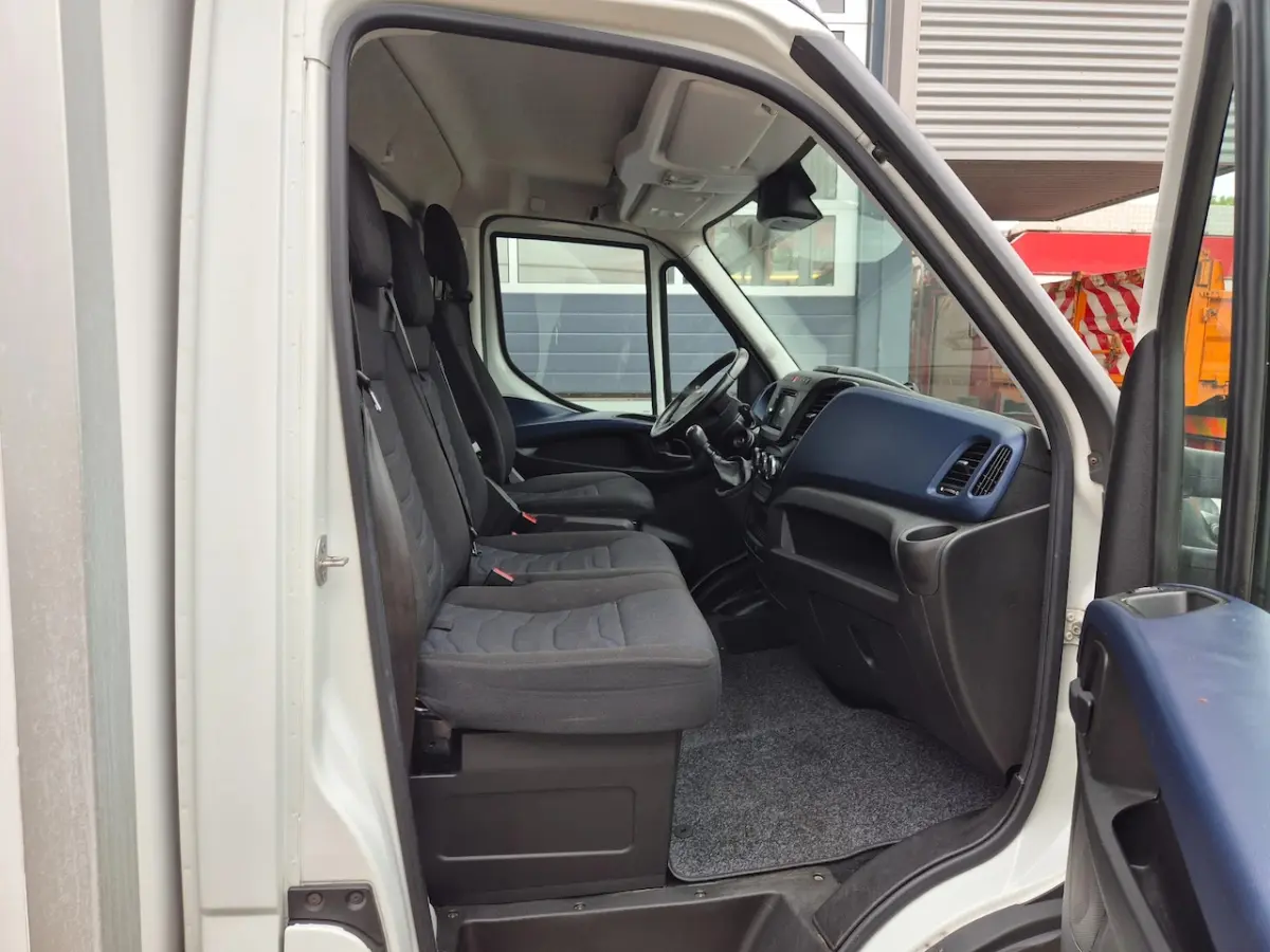 35C16 2.3D/ Navi/ Airco/ E6/ 22 KUB