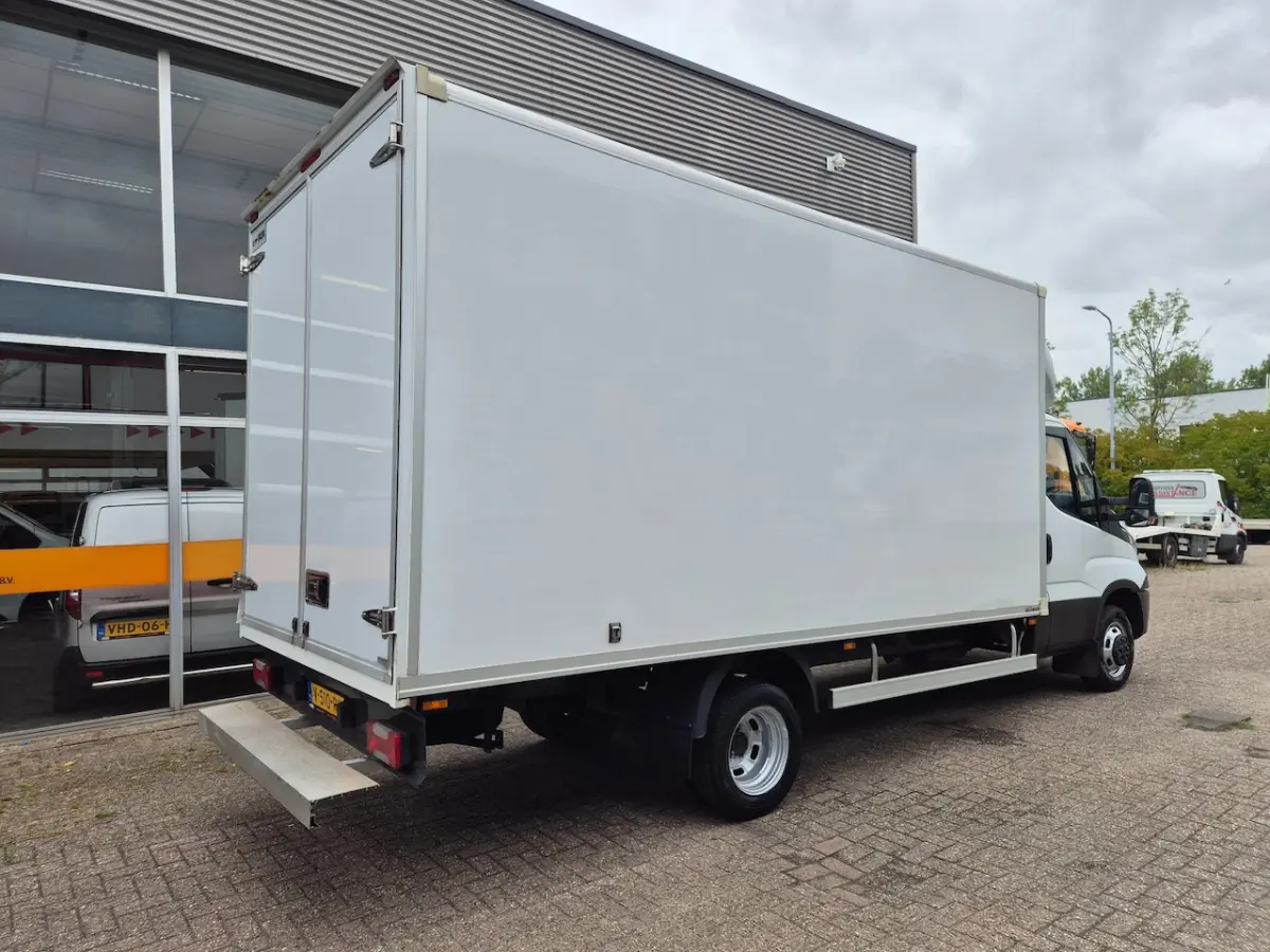 35C16 2.3D/ Navi/ Airco/ E6/ 22 KUB
