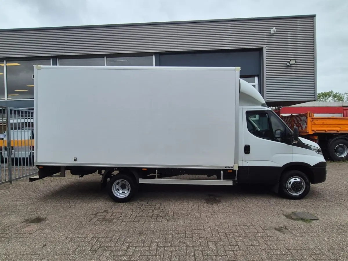 35C16 2.3D/ Navi/ Airco/ E6/ 22 KUB