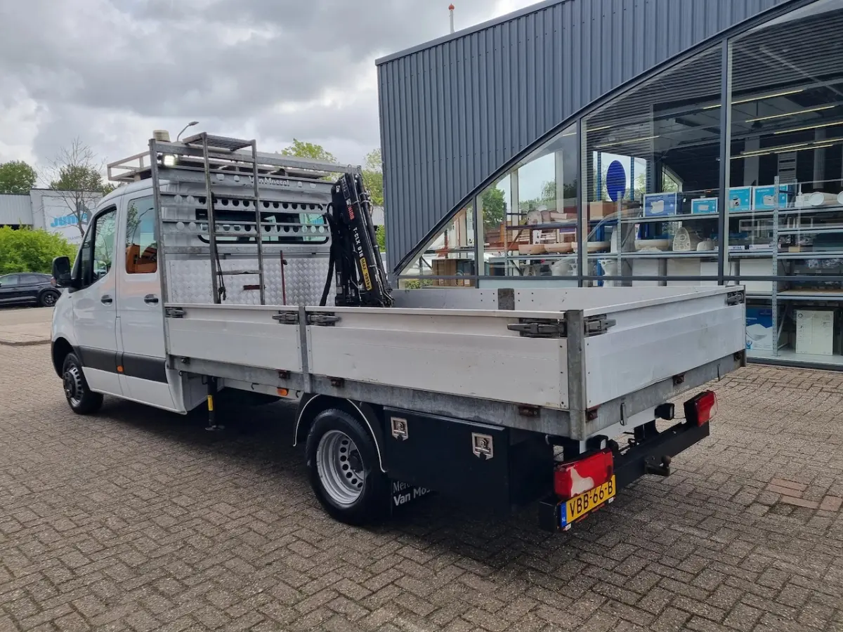514 CDI DoKa Pritsche/ 6 Pers./ Kraan 1000kg GVW 3500 kg