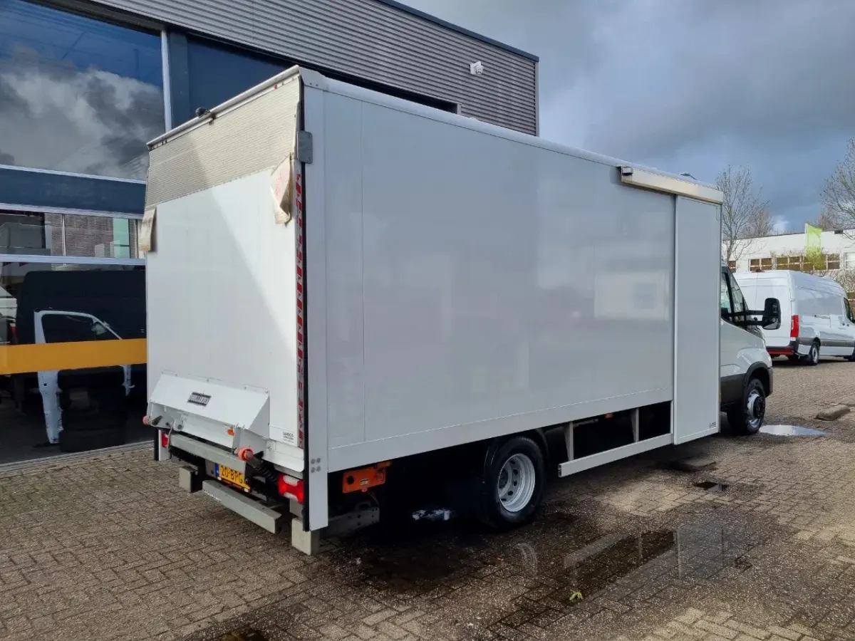 70C18 3.0D Koffer 1000kg LBW GVW 7000kg Euro 6
