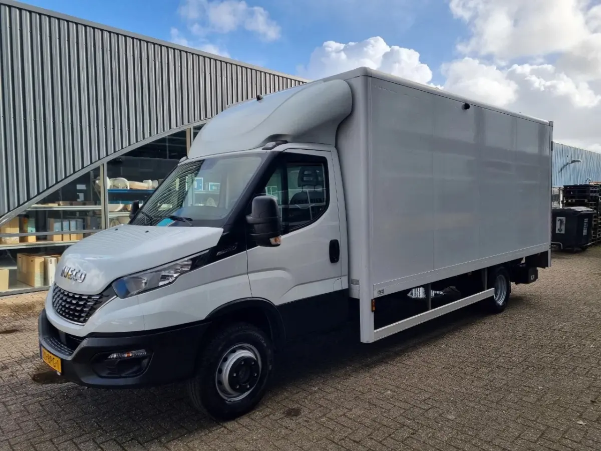 70C18 3.0D Koffer 1000kg LBW GVW 7000kg Euro 6