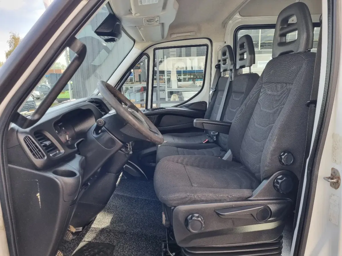 50C17/ L4H2 MAXI/ DC / 6 Zitplaatsen/ EURO 6