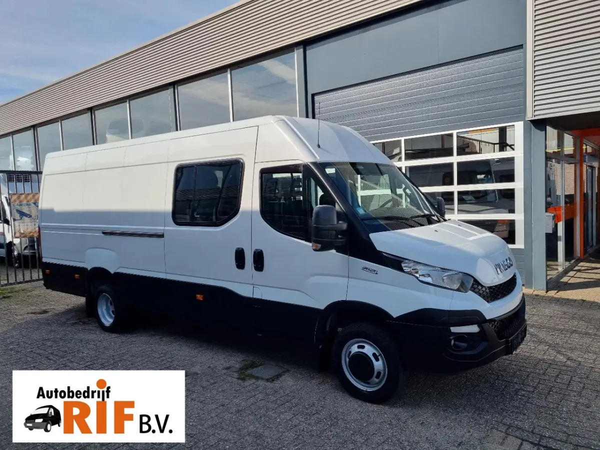 50C17/ L4H2 MAXI/ DC / 6 Zitplaatsen/ EURO 6