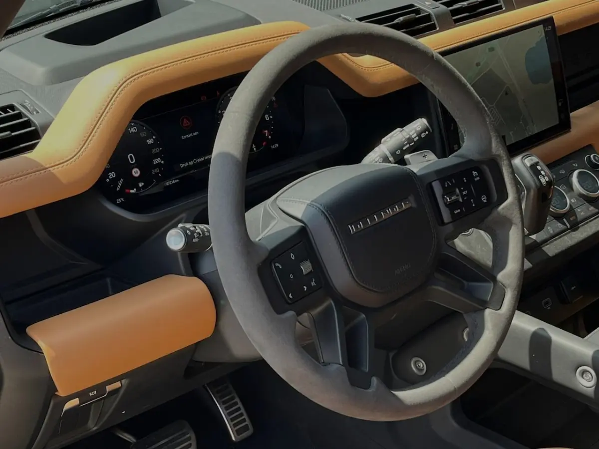 110 P525 V8 Carpathian Edition | URBAN |