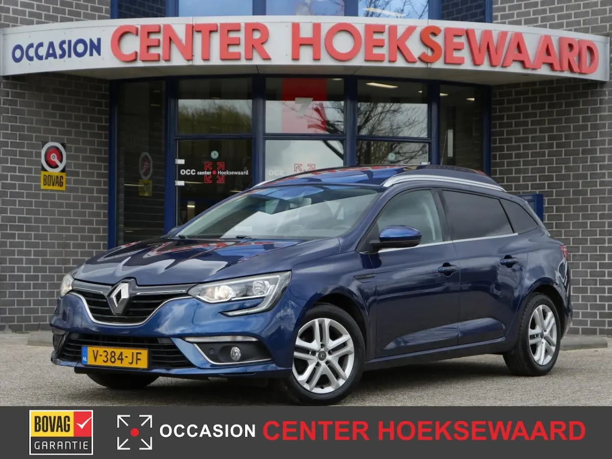 | Grijs kenteken | Verhoogde laadruimte | Carplay | LM velgen |