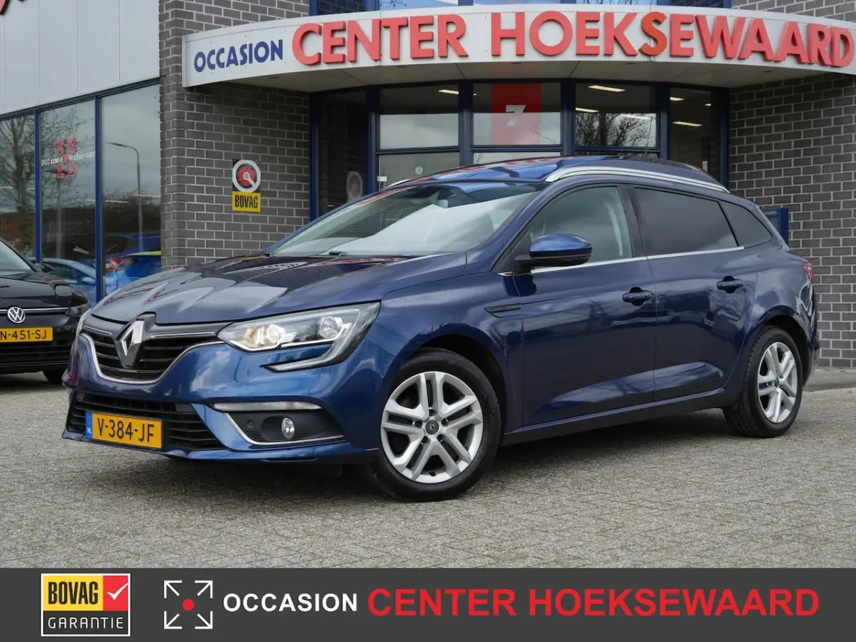 | Grijs kenteken | Verhoogde laadruimte | Carplay | LM velgen |