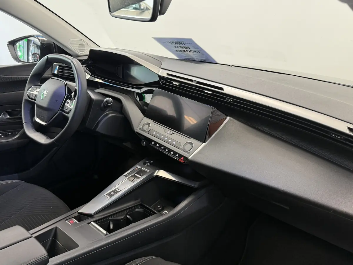 1.6 Plug-in Hybrid 180 Active Pack Business Carplay/Android Auto PDC 24 Maanden garantie*