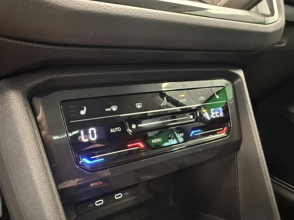 1.4 TSI eHybrid Elegance ACC PDC Lane Assist Blindspot Navi Carplay 24 Maanden garantie* (