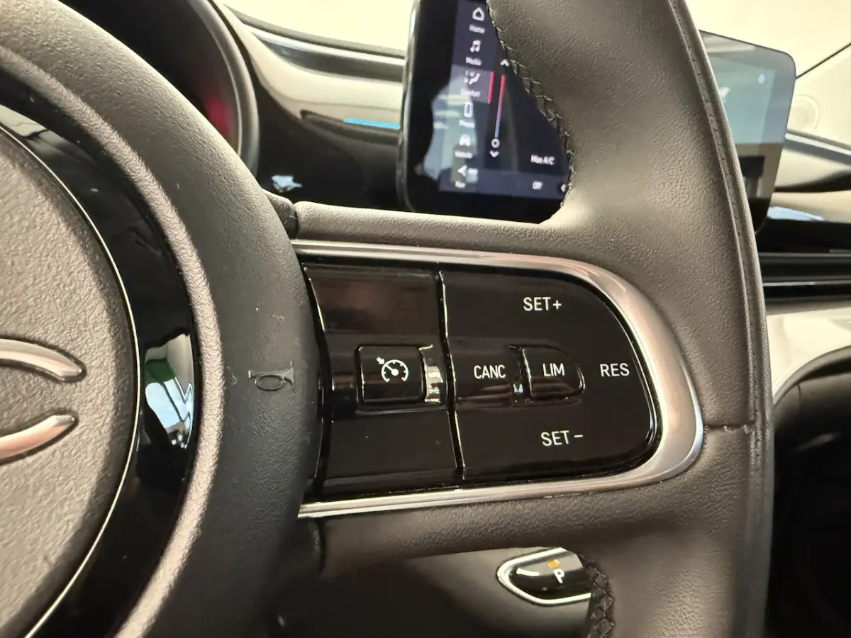 Icon 42 kWh PDC Keyless GO 24 Maanden garantie* (Vraag naar de voorwaarden)