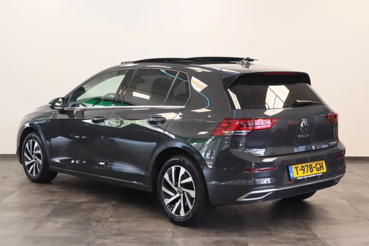 1.4 eHybrid Style Panoramadak Stoelverwarming Ergo Active 24 Maanden garantie* (Vraag naar