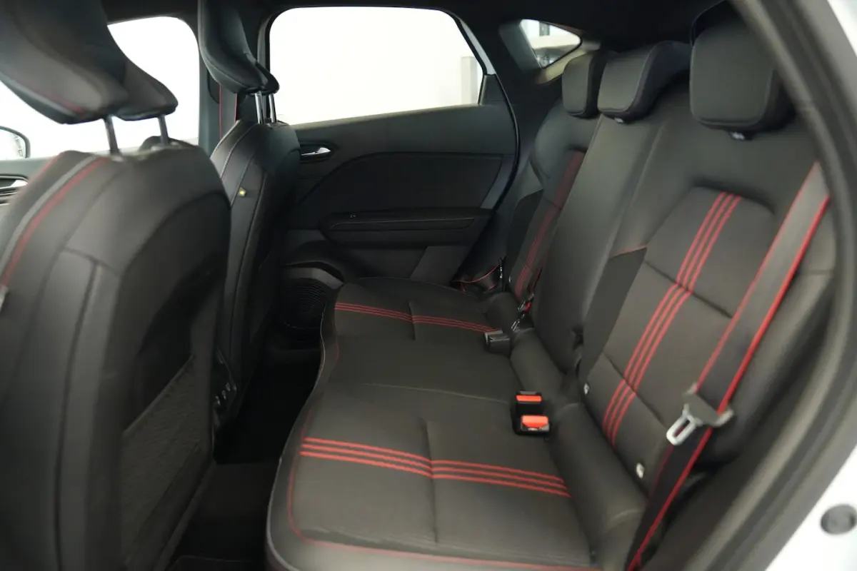 1.6 E-Tech Plug-in Hybrid 160 R.S. Line Cruise/Climate 24 Maanden garantie* (Vraag naar de