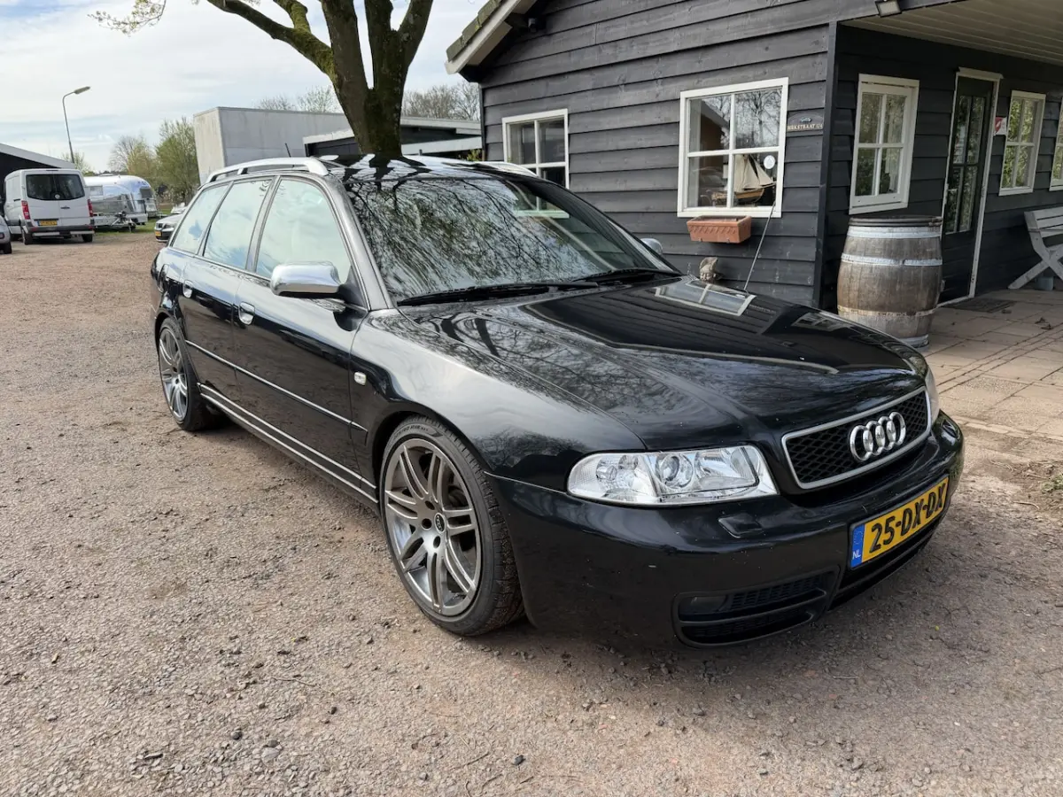 Audi A4 Avant 2000 Benzine Handgeschakeld leasen