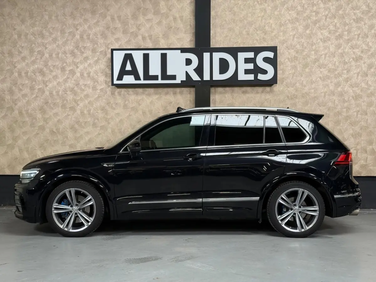 2.0 TSI 4Motion Highline Business R | Pano | Trekhaak | 360 Camera | Akrapovic | Leer | me