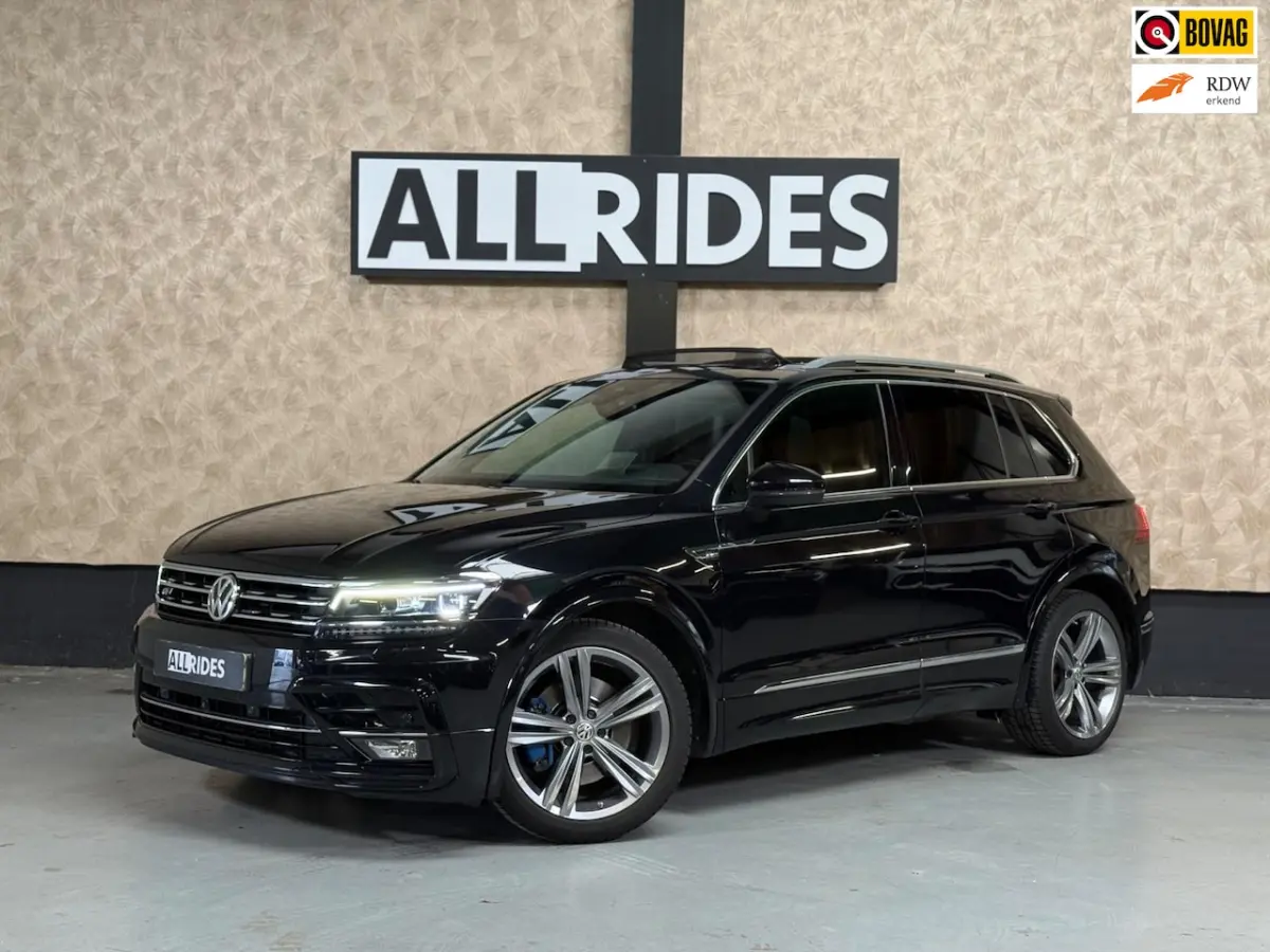 2.0 TSI 4Motion Highline Business R | Pano | Trekhaak | 360 Camera | Akrapovic | Leer | me