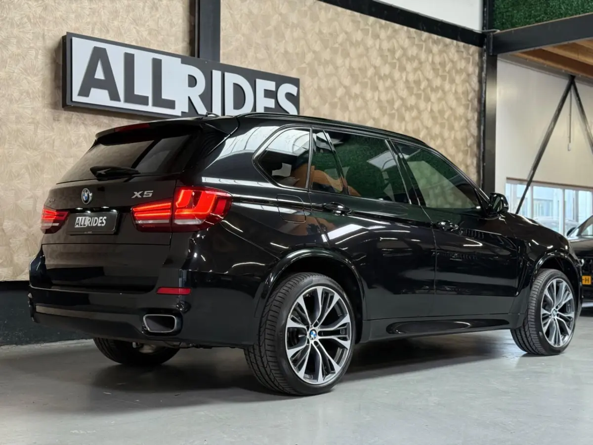 XDrive40e iPerformance High Executive | M Sport | NAP | Pano | Leer | Memory | Camera