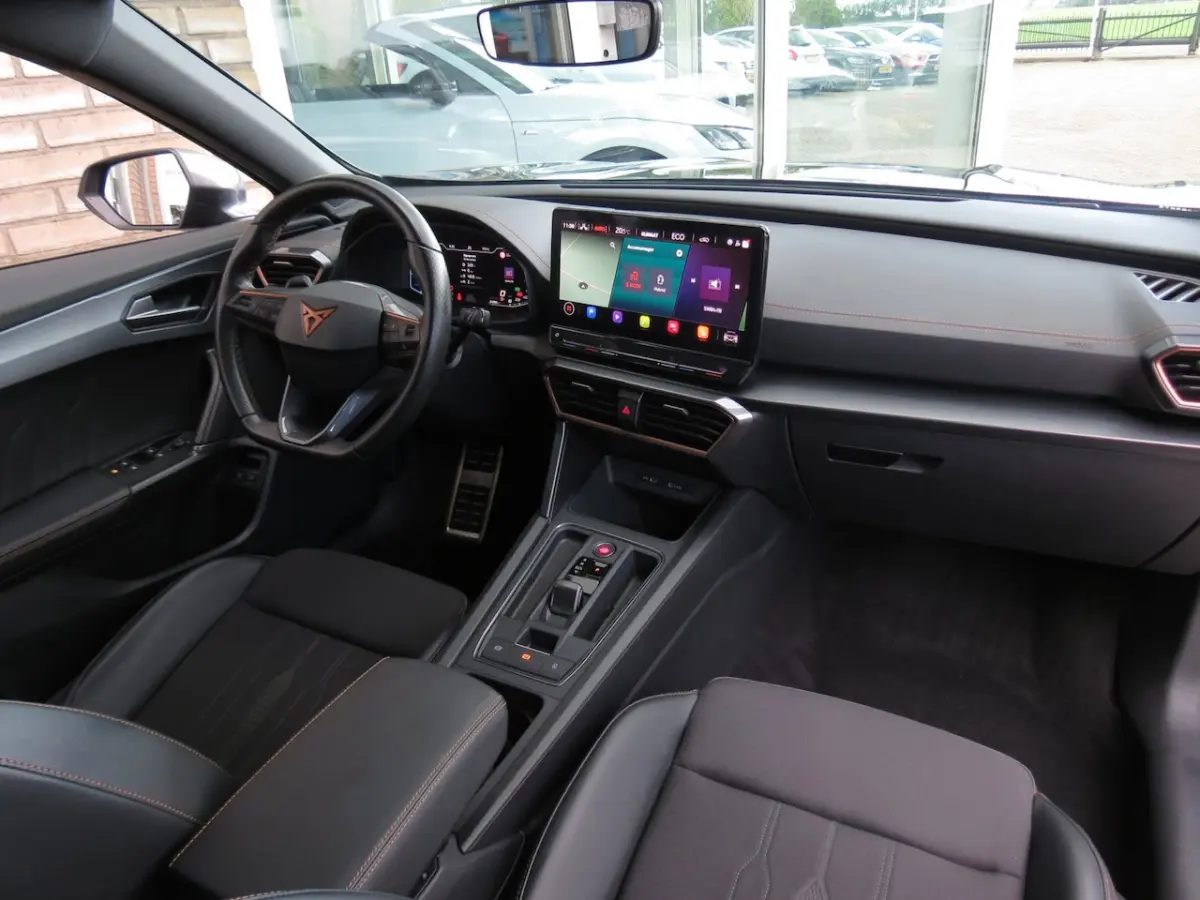 1.4 e-Hybrid VZ 245 Copper Edition Trekhaak|Camera|CarPlay|Sfeer|Ad. Cruise|Winter Pakket|