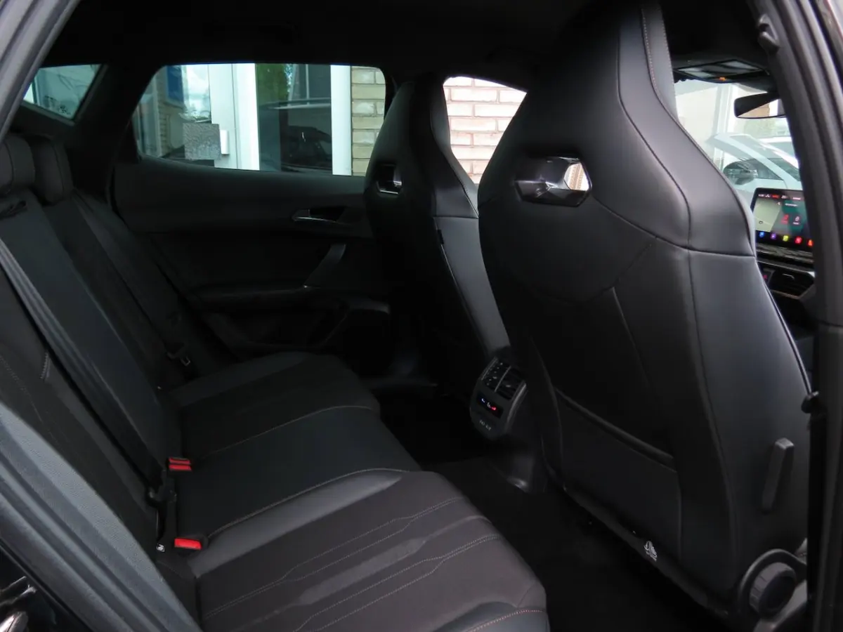 1.4 e-Hybrid VZ 245 Copper Edition Trekhaak|Camera|CarPlay|Sfeer|Ad. Cruise|Winter Pakket|