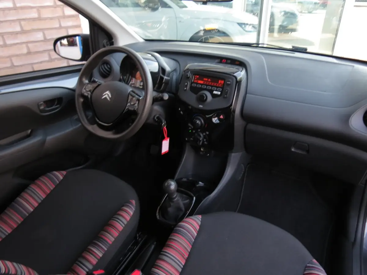 1.0 VTi Feel 5 Drs. Airco|LED|Bluetooth|Electr. Ramen|DAB+