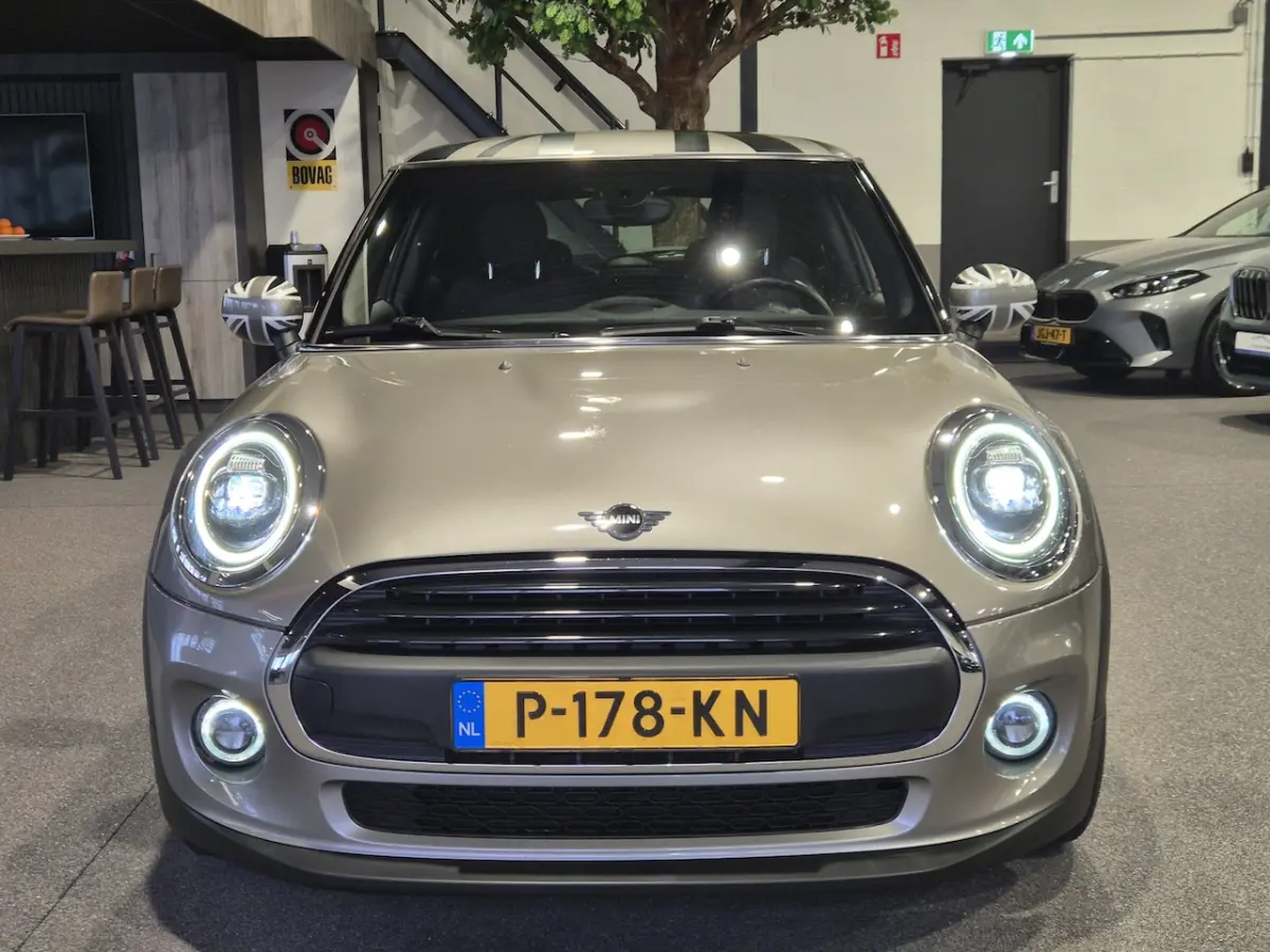 1.5 Salt Volleder | Navigatie | CarPlay | Leder | Stoelverwarming | LED