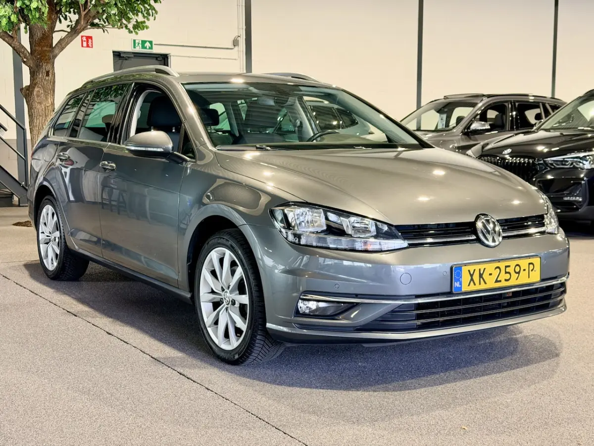 1.0 TSI Highline Virtual | Navigatie | Stoelverwarming | Massage stoelen | Carplay/Android