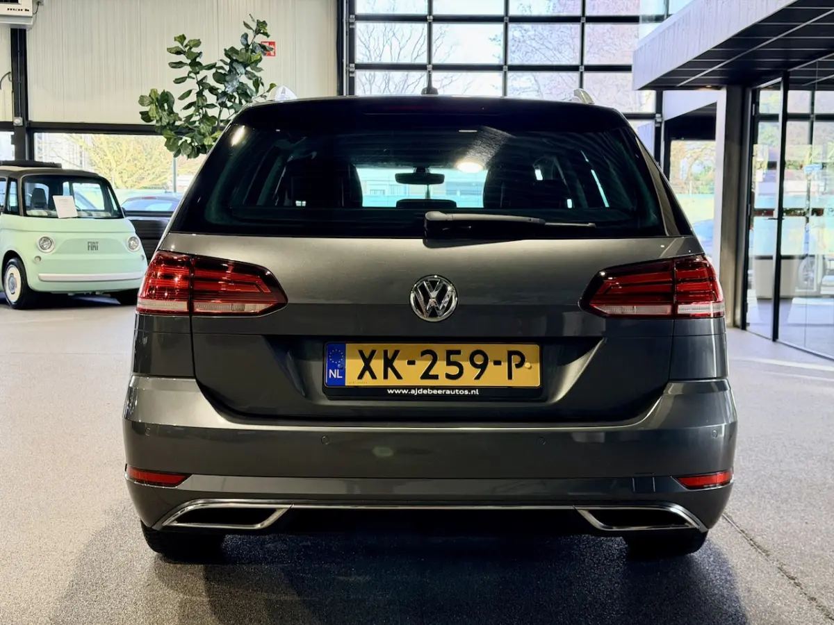 1.0 TSI Highline Virtual | Navigatie | Stoelverwarming | Massage stoelen | Carplay/Android