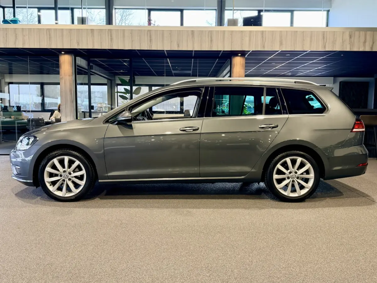 1.0 TSI Highline Virtual | Navigatie | Stoelverwarming | Massage stoelen | Carplay/Android