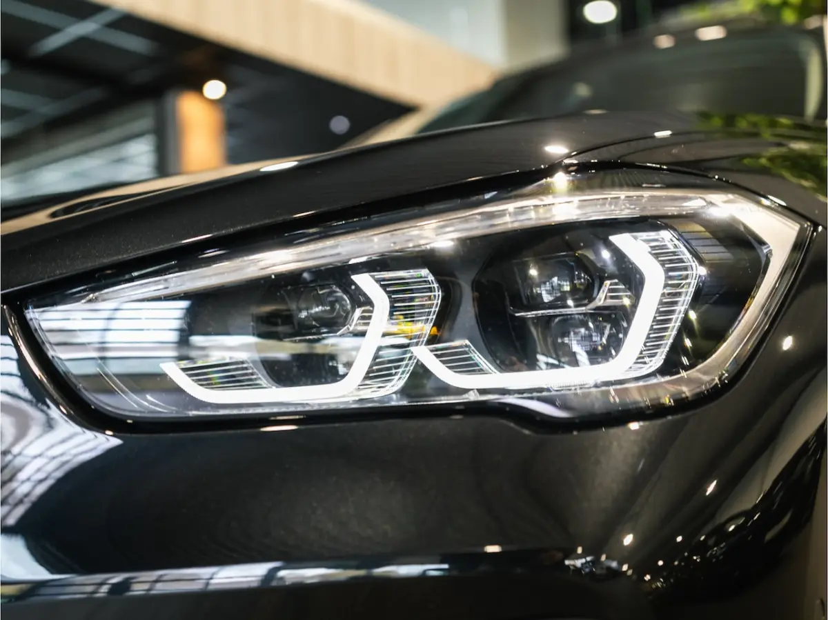 xDrive25e High Executive Sportline | Panorama | Camera | HUD | 4x4 | Stoelverwarming