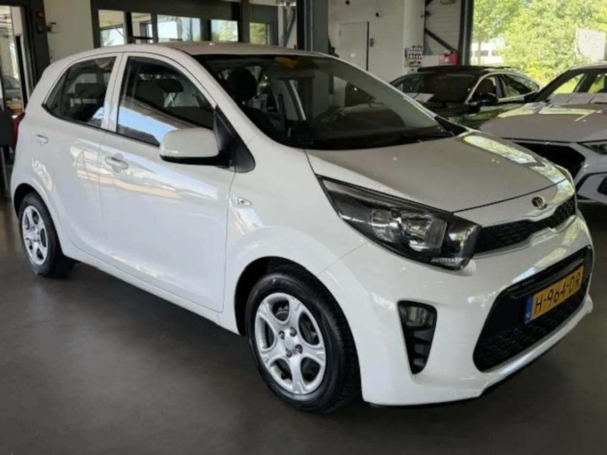 1.0 MPi ComfortPlusLine Navi Carplay