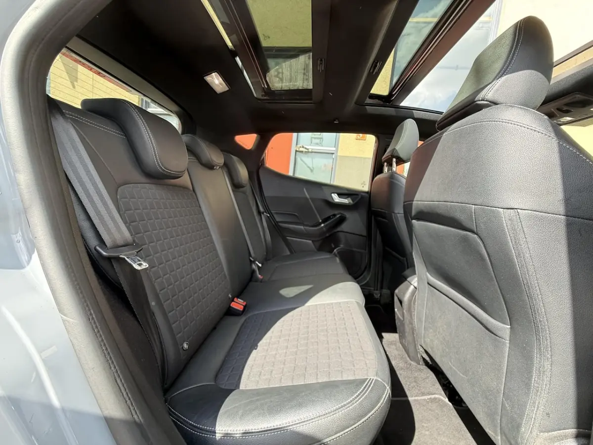 1.0 EcoBoost Active Edition, panoramadak, CarPlay