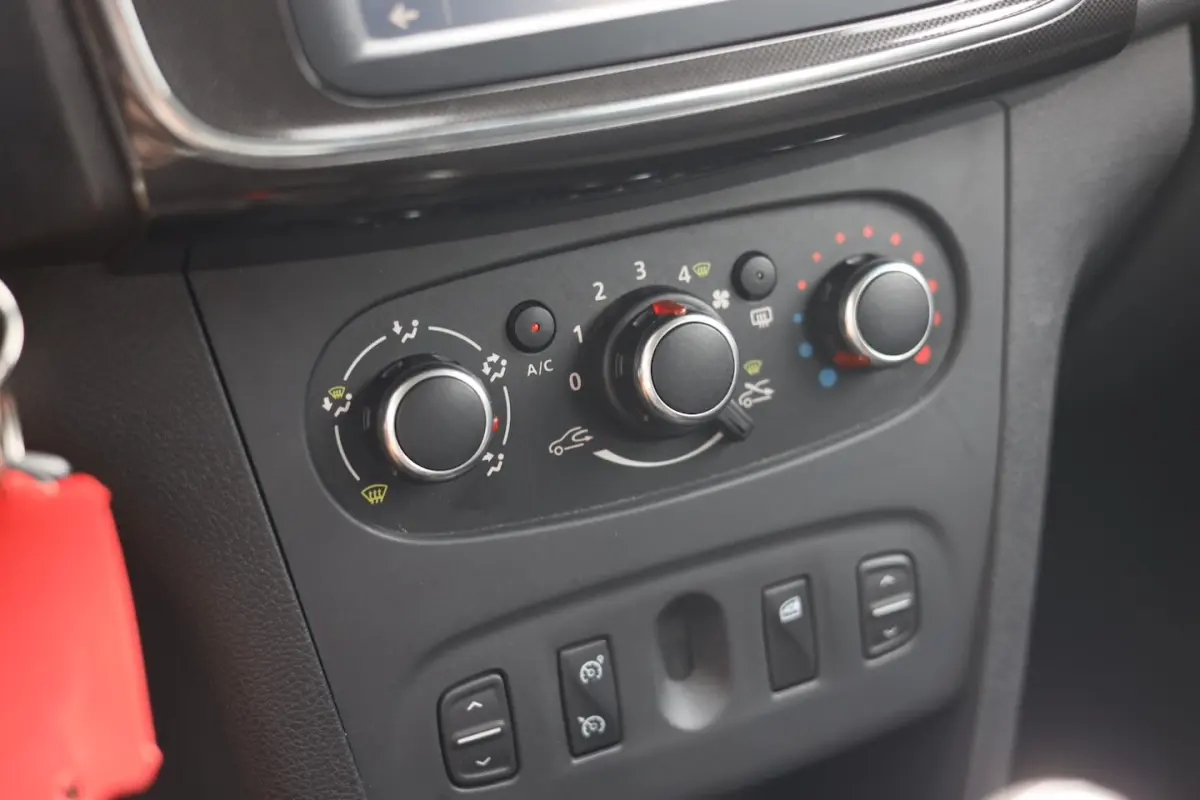 0.9 TCE I TREKHAAK I CRUISE I NAVI I AIRCO