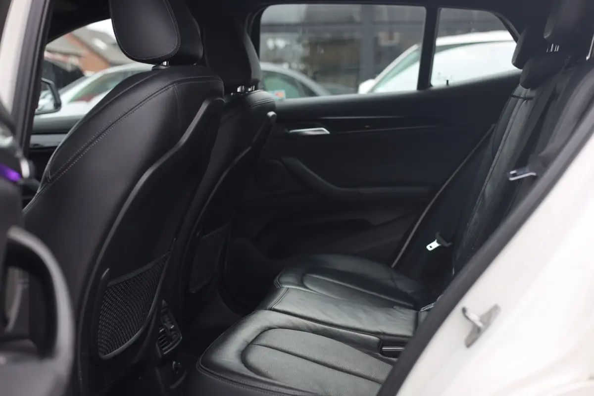 SDRIVE 20I HIGH EXECUTIVE | M-SPORT | LEDER | 20 INCH