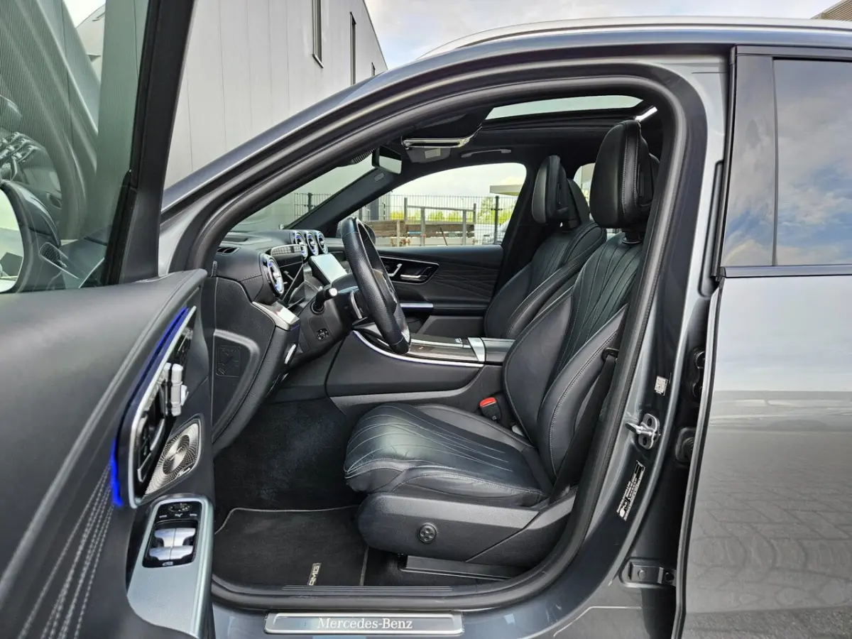 300e 4MATIC AMG Panodak Luchtvering Airmatic Memory 360camera Trekhaak Leder Virtual Sfeer