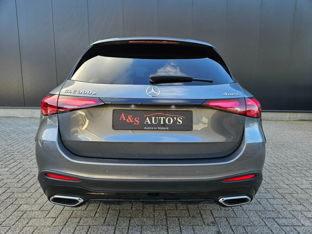 300e 4MATIC AMG Panodak Luchtvering Airmatic Memory 360camera Trekhaak Leder Virtual Sfeer
