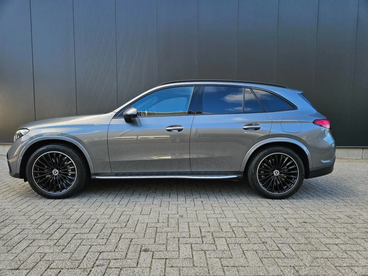 300e 4MATIC AMG Panodak Luchtvering Airmatic Memory 360camera Trekhaak Leder Virtual Sfeer