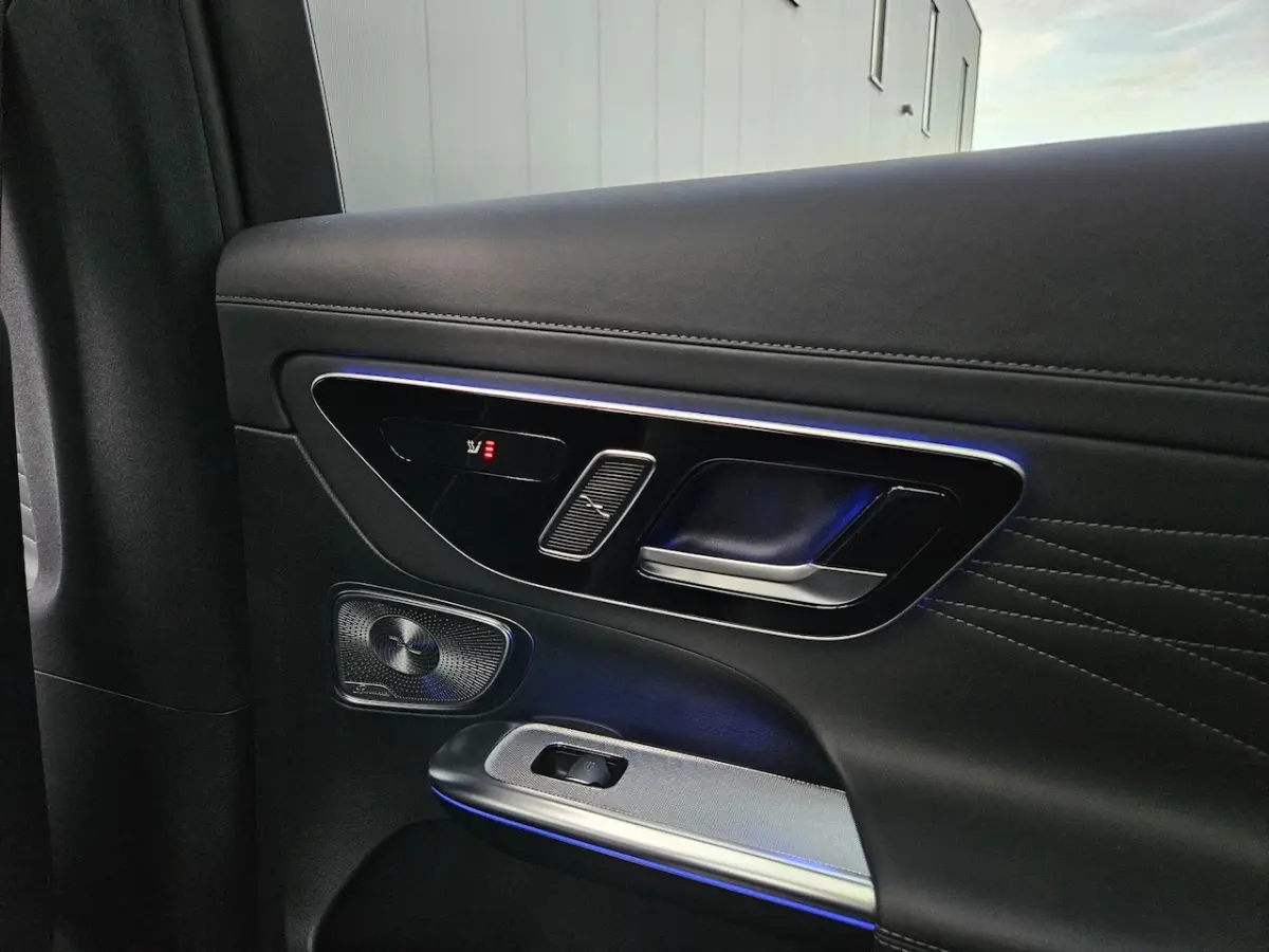 300e 4MATIC AMG Panodak Luchtvering Airmatic Memory 360camera Trekhaak Leder Virtual Sfeer