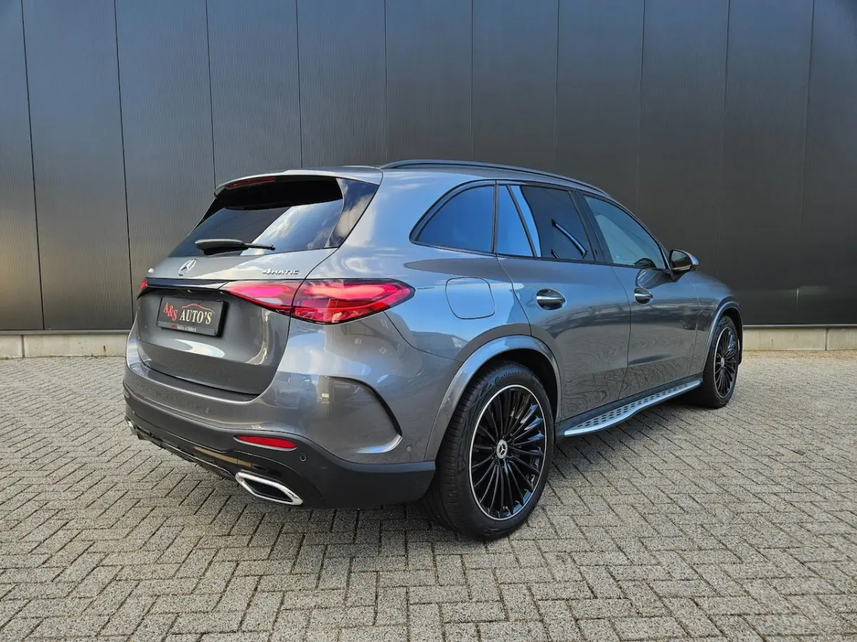 300e 4MATIC AMG Panodak Luchtvering Airmatic Memory 360camera Trekhaak Leder Virtual Sfeer