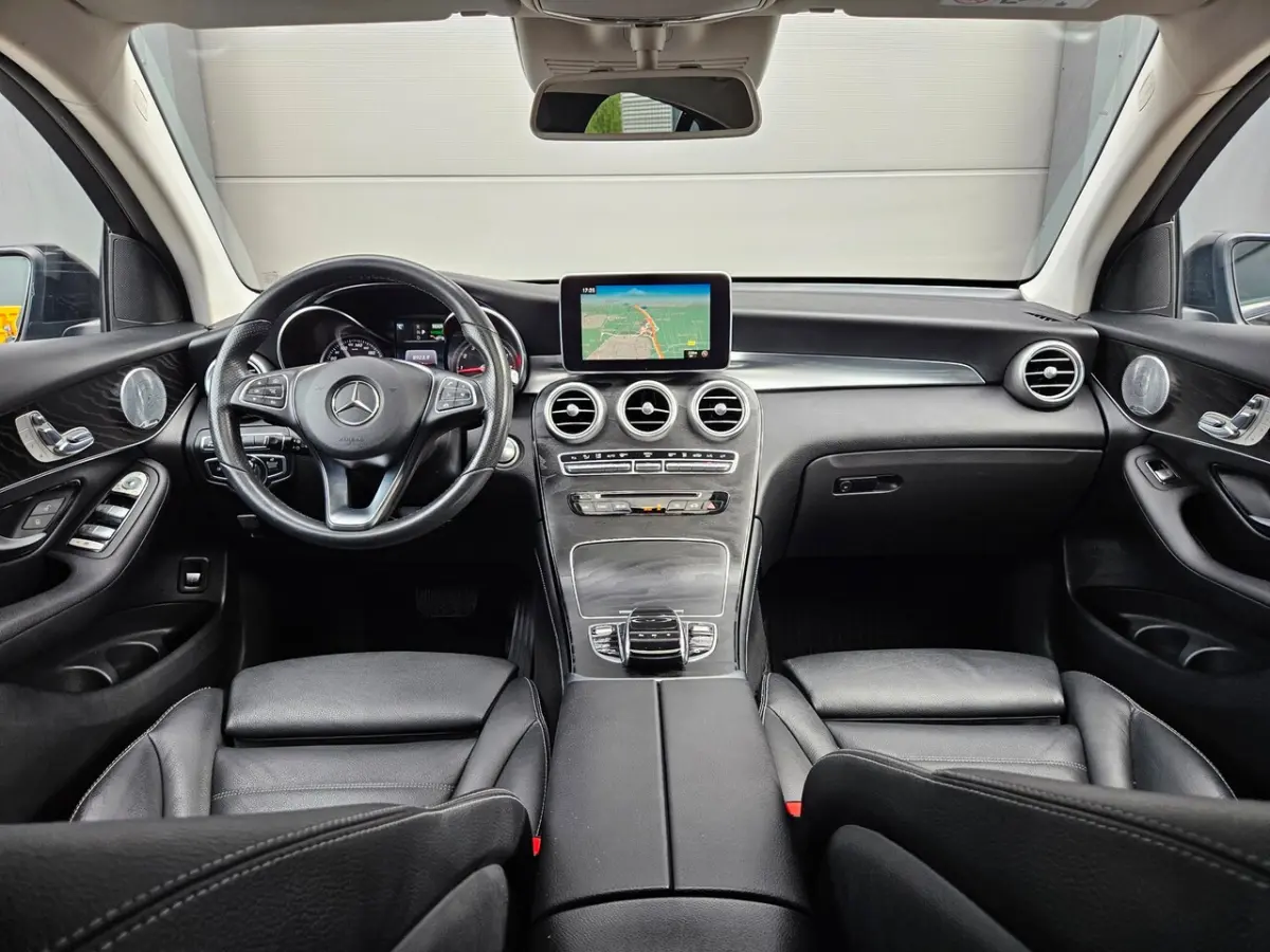 350e 4MATIC Edition Luchtvering Panodak Burmester Memory Hud Camera Leder Elektr kofferbak