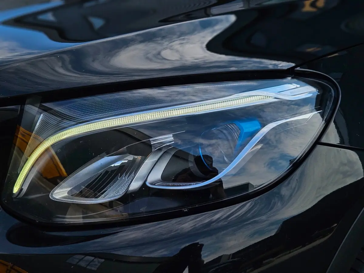 350e 4MATIC Edition Luchtvering Panodak Burmester Memory Hud Camera Leder Elektr kofferbak